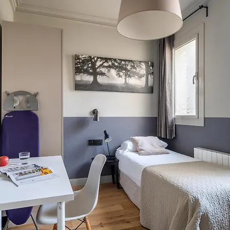 Ab Casa Saltor Two برشلونة